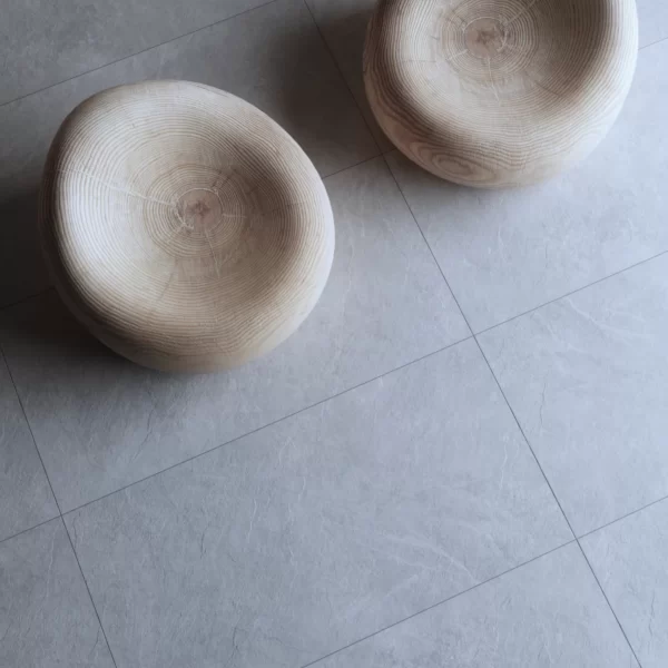 pizarra grey porcelain scaled